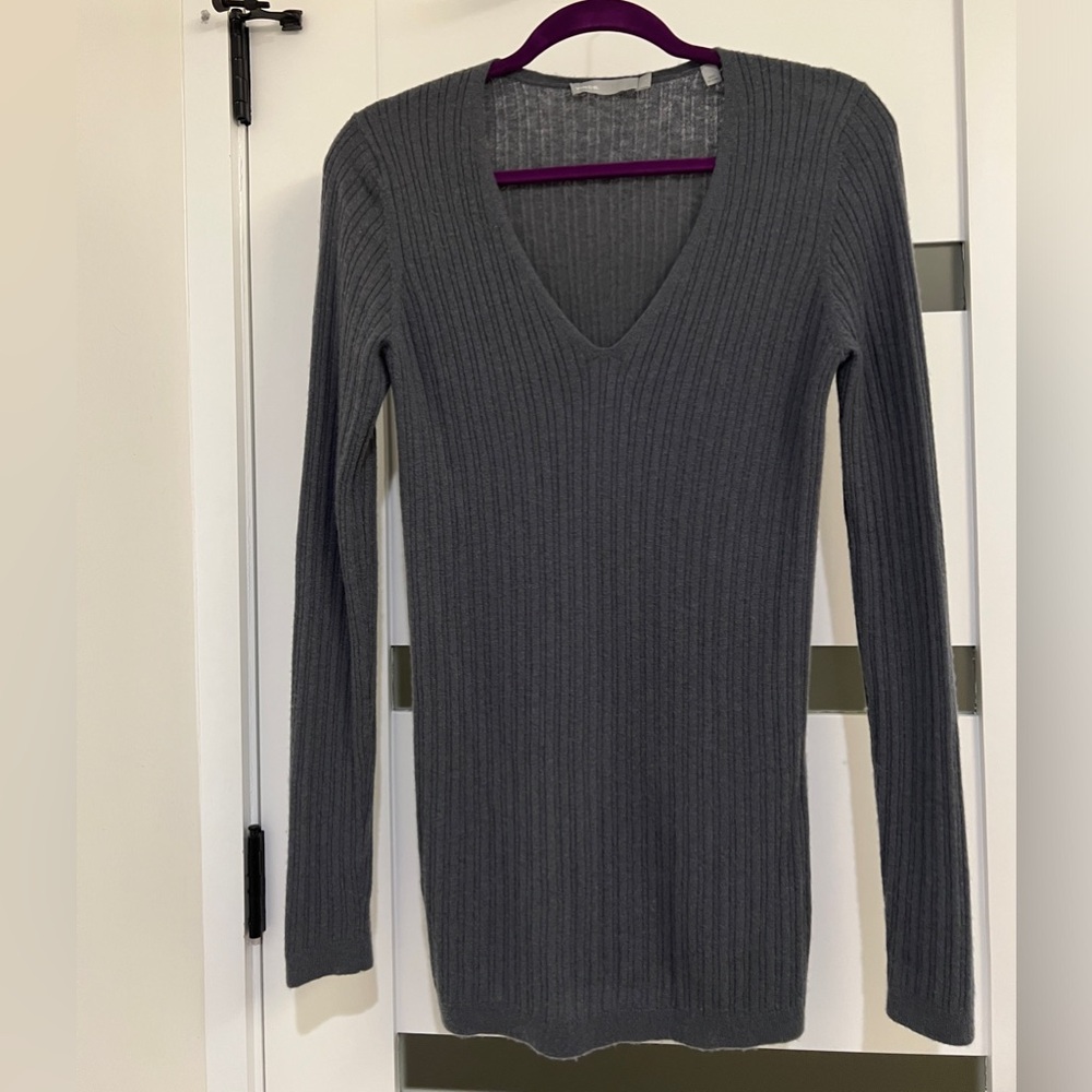 Vince 100% Cashmere V-Neck Light Long  Sweater Slate Grey Women’s Large Like New